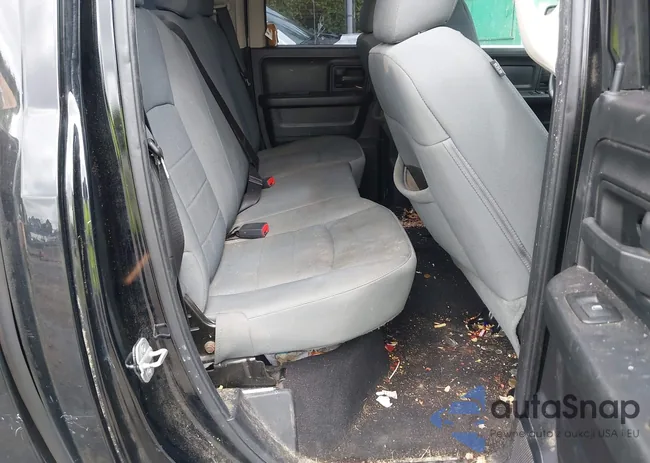 1C6RR6FG4DS565924: 37704285