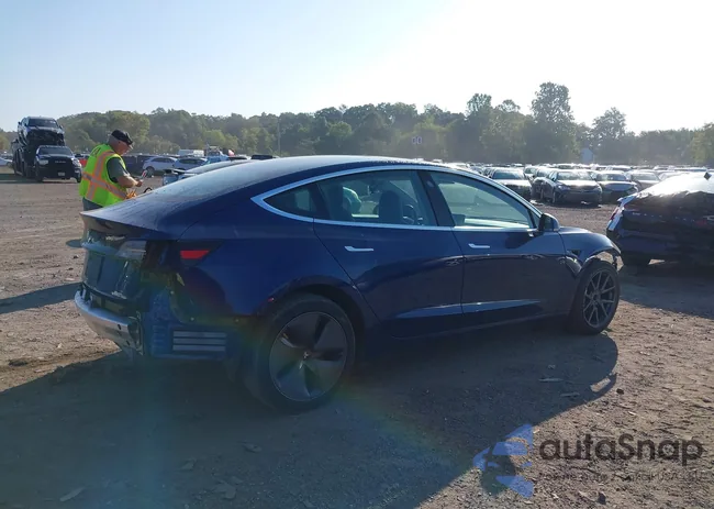 5YJ3E1EAXLF796946: 37706884