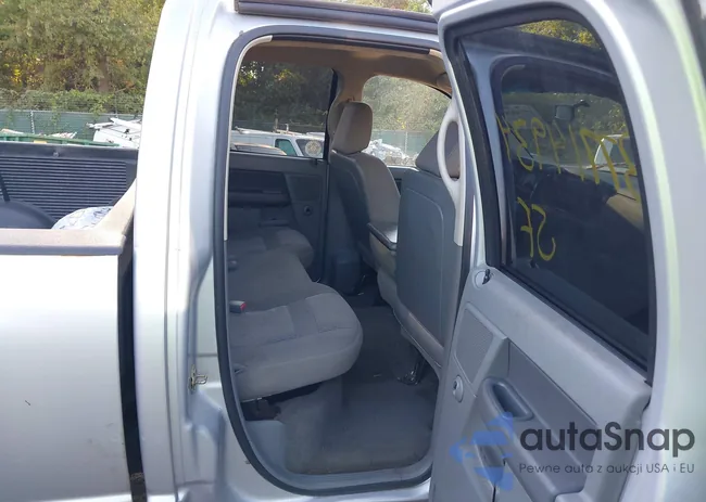 1D7HU18N36J150190: 37714934