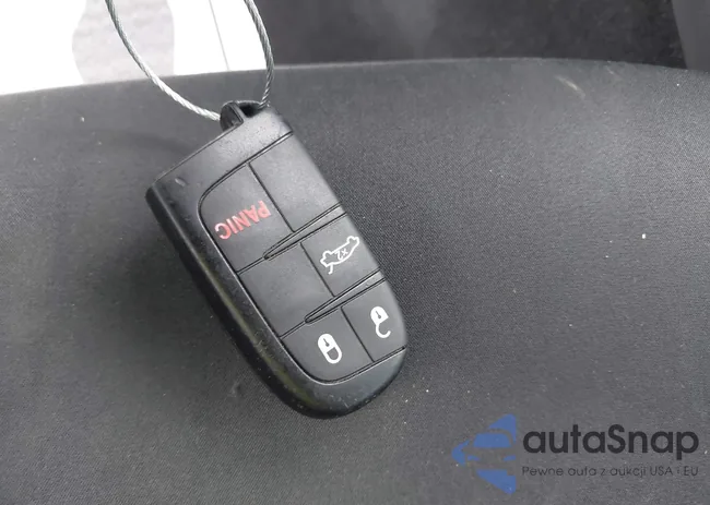 2C3CCAAG4KH582614: 37717616