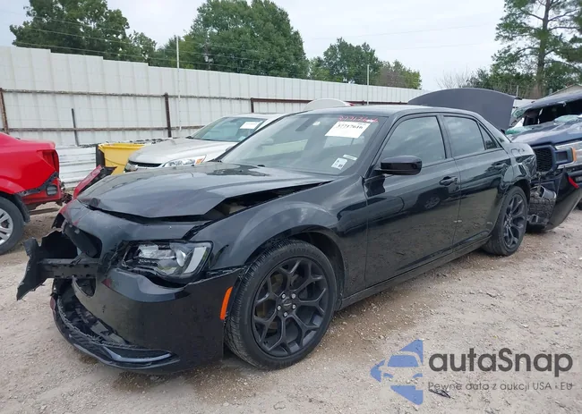 2C3CCAAG4KH582614: 37717616