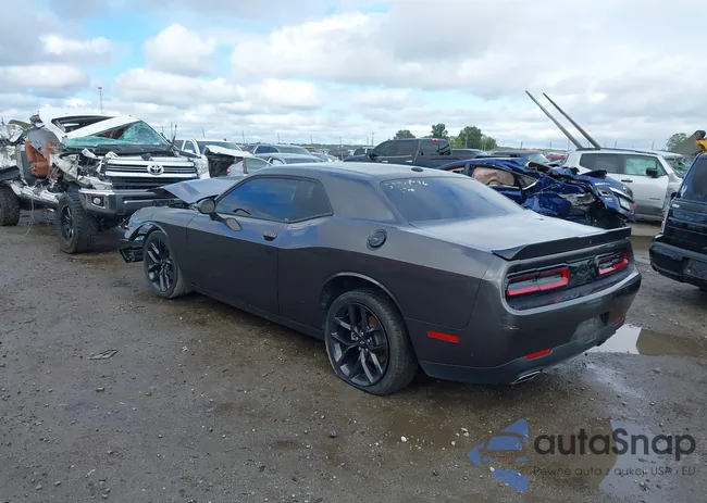 2C3CDZAG8MH556015: 37719476