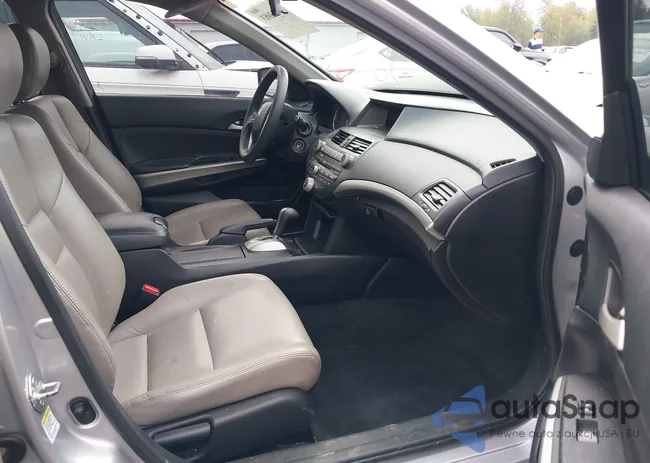 1HGCP2F78AA166241: 37723083