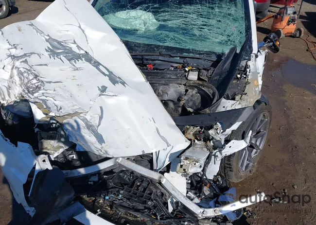 5YJ3E1EA8KF484932: 37726074