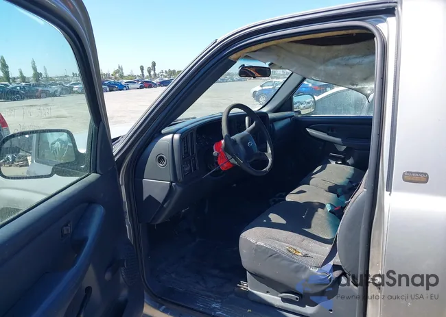 1GCEC14W82Z158814: 37735516