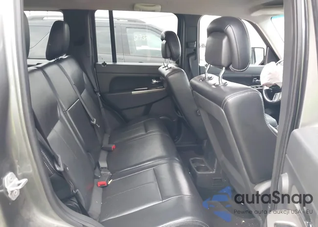 1C4PJMCK3CW125561: 37738481