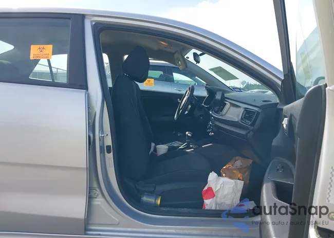 3KPA24AD7ME364727: 37741194