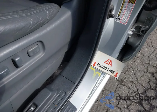 2HJYK16587H521555: 37750994