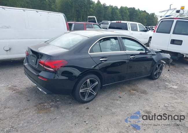 W1K3G4EB7MJ255647: 37753370