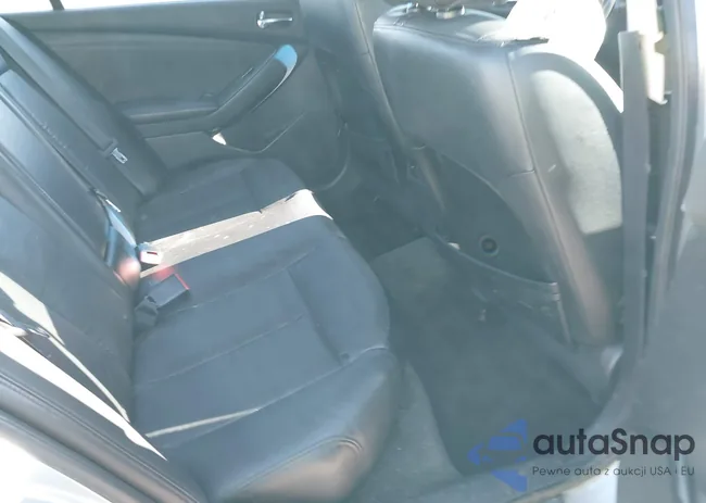 1N4BL21E88N407235: 37760385