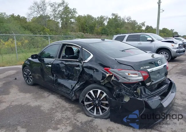 1N4AL3AP1JC251365: 37763777