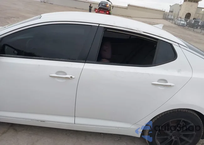 KNAGM4A74C5271993: 37766634