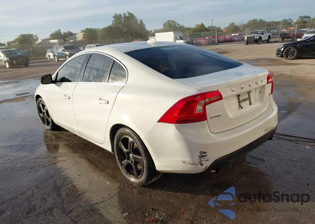 YV1622FS3C2051181: 37777115