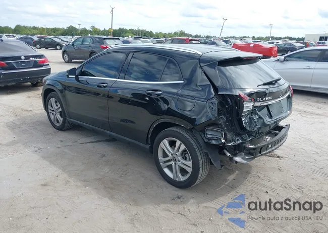 WDCTG4EB2LU021787: 37782891