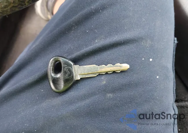 JM1NB353X10205203: 37794876