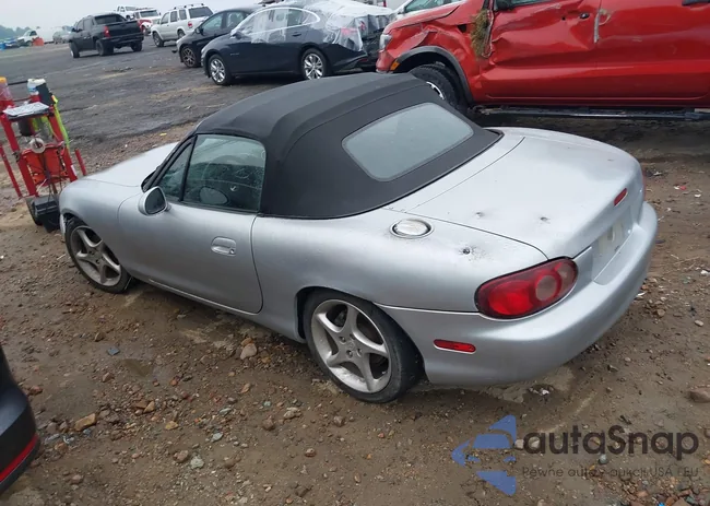 JM1NB353X10205203: 37794876