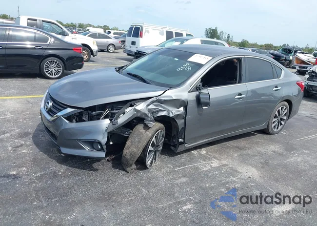 1N4AL3AP4JC169890: 37797215