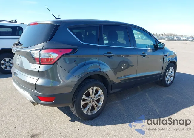 1FMCU0GD5HUD94962: 37800783