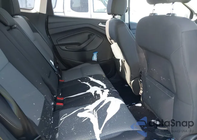 1FMCU0GD5HUD94962: 37800783