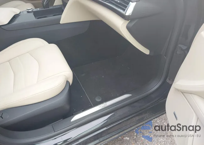 1G6KB5RS6LU107638: 37801843