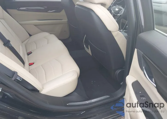 1G6KB5RS6LU107638: 37801843