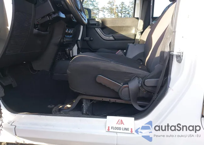 1C4BJWDG8FL611594: 37803969