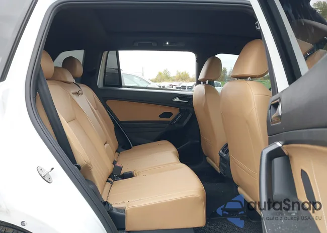 3VV8B7AX8NM086889: 37818149