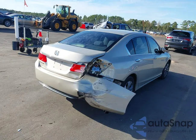 1HGCR2F39DA098043: 37819911