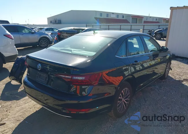 3VWC57BU8MM022450: 37822808