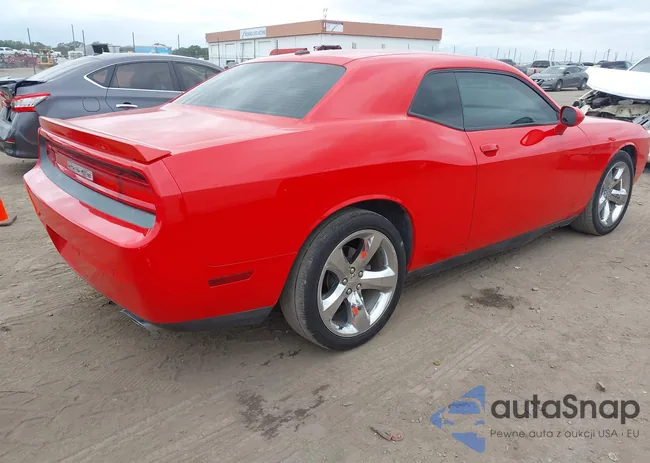 2C3CDYAG2EH302988: 37823171