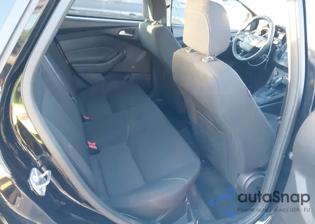 1FADP3F21JL265636: 37825930