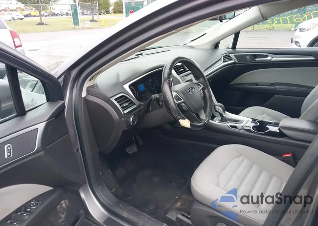 3FA6P0G79ER170508: 37827735