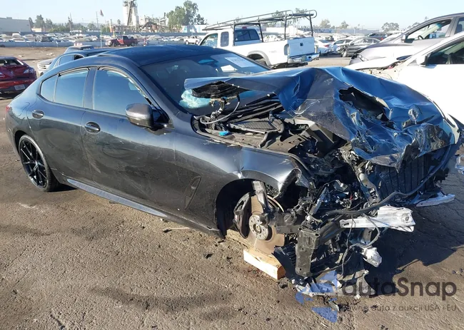 WBAGV8C02NCK08667: 37831293