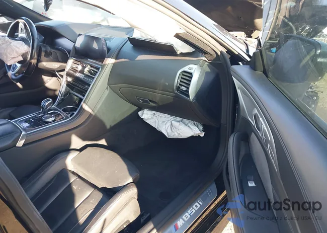 WBAGV8C02NCK08667: 37831293