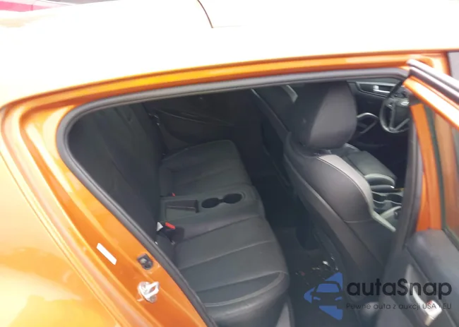 KMHTC6AE5GU288968: 37842755