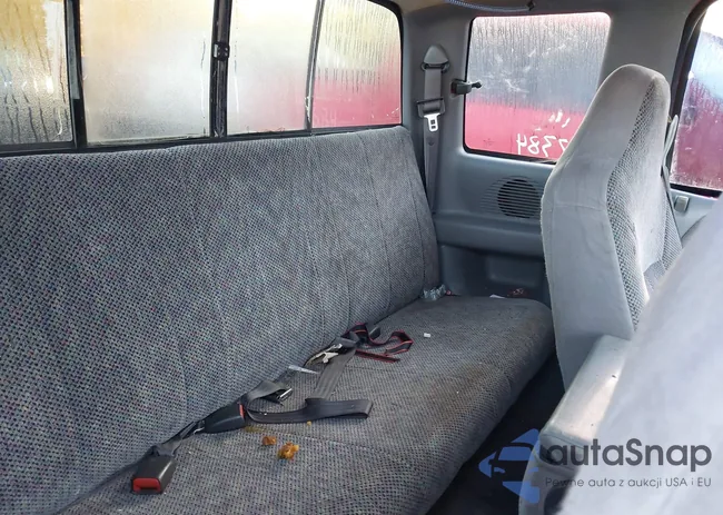 3B7HC12Y4XG177384: 37849747