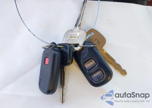 1NXBR32E63Z157193: 37853338