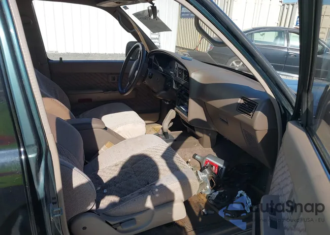 JT3VN39W5S8072482: 37865807