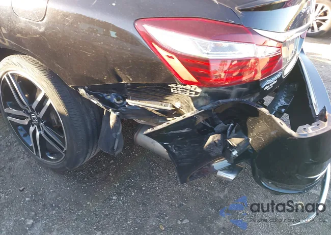 1HGCR2F54GA137756: 37870508