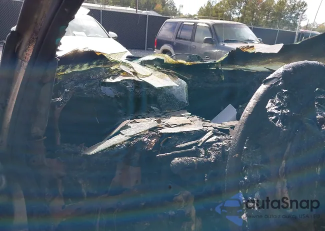 1C4GP45R95B295247: 37882566