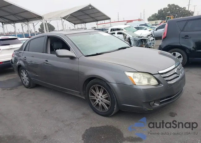 4T1BK36B16U095744: 37893328