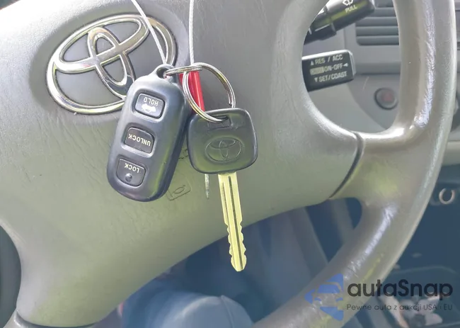 4T1BE32K74U919160: 37902659