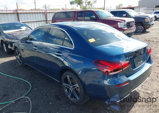 W1K3G4FB5MJ257749: 37907409