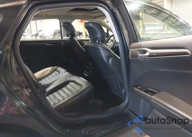 3FA6P0HD7ER374468: 37907660