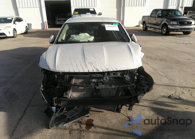 3VWC57BU7KM075797: 37908574