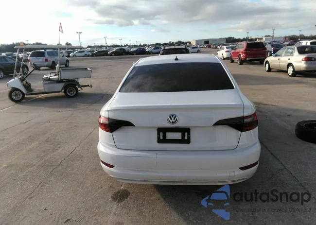 3VWC57BU7KM075797: 37908574