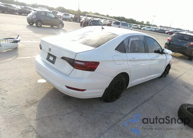 3VWC57BU7KM075797: 37908574