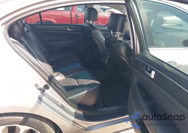 KMHGC4DH8CU162710: 38918328