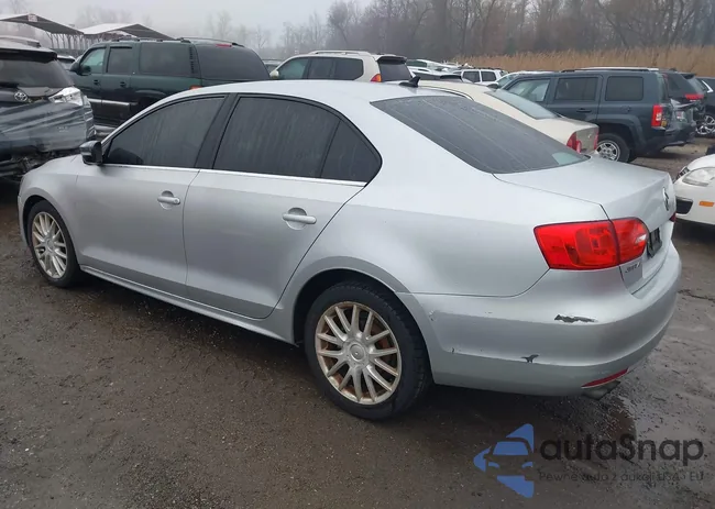 3VWD17AJ8EM314253: 38919270