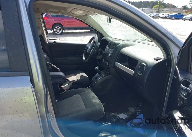 1C4NJCBA2FD138182: 38923374